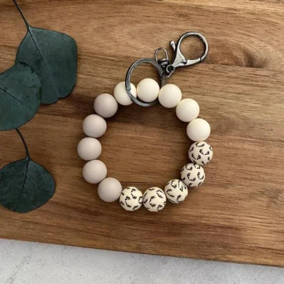 Custom Modern Wristlets - Picture 9 of 12